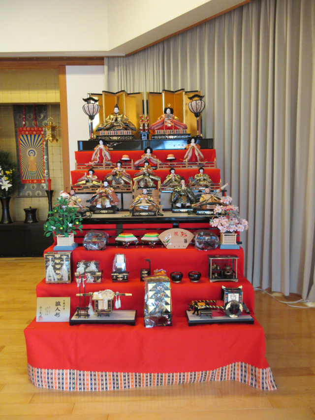 ３月の最新情報（ひなまつり集会・お別れ会・ホットケーキパーティー・卒園式など）を更新しました。